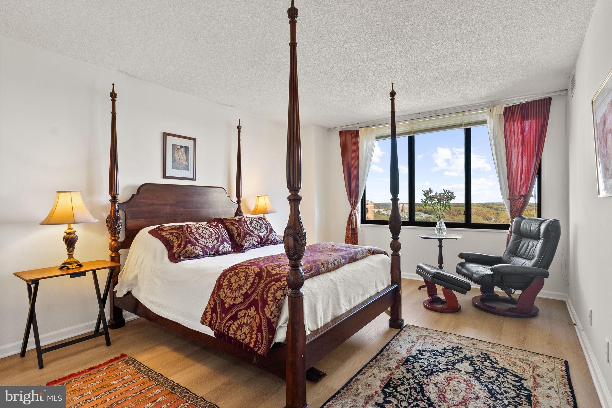 ALTA VISTA - Residential