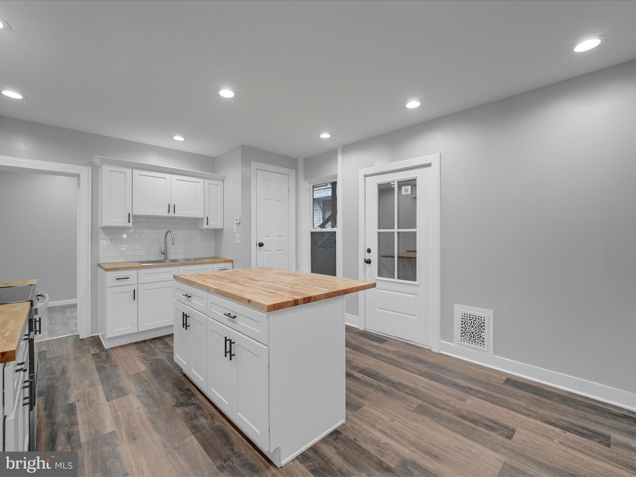 LEBANON CITY - Residential