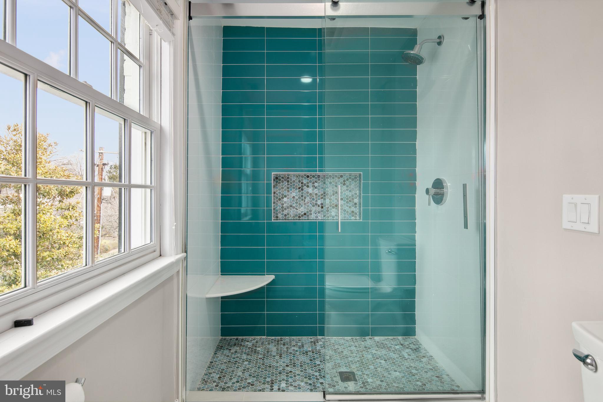 COUNTRY CLUB HILLS - Residential