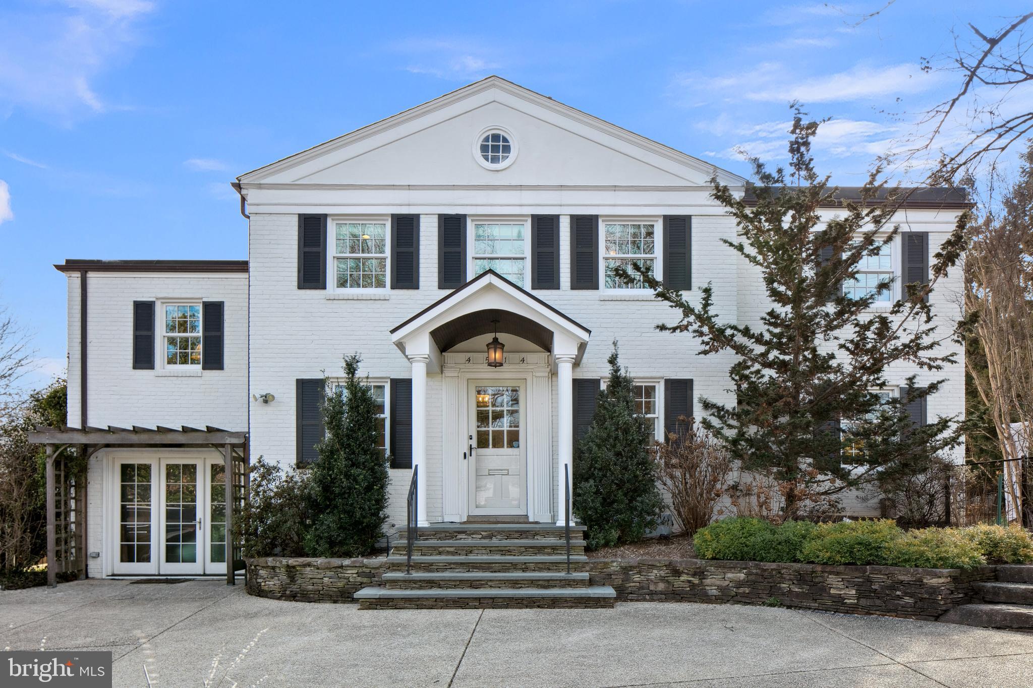 COUNTRY CLUB HILLS - Residential