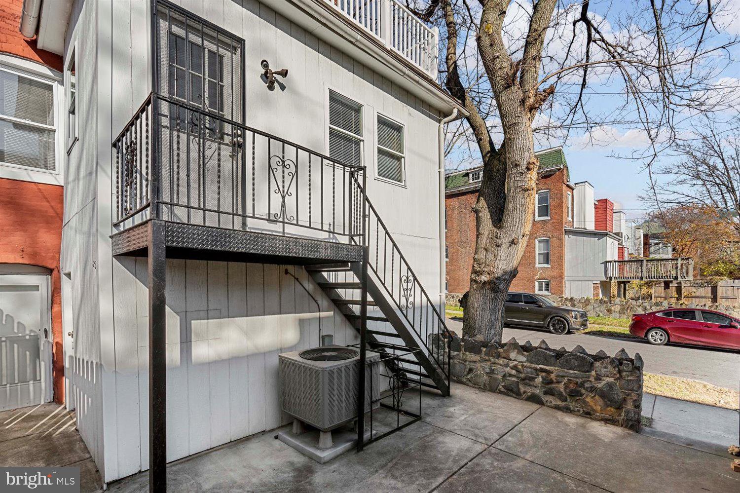 WAVERLY - Residential