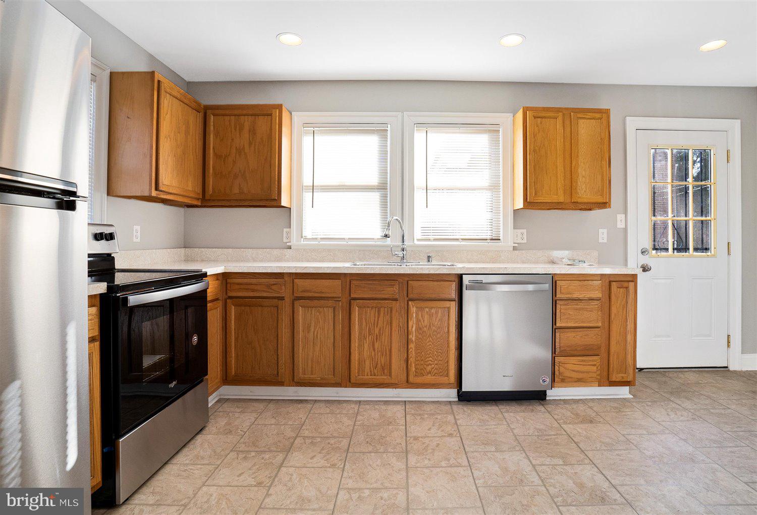 WAVERLY - Residential