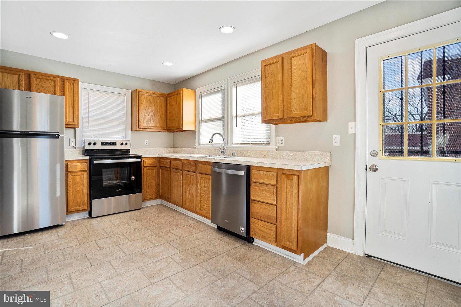 WAVERLY - Residential