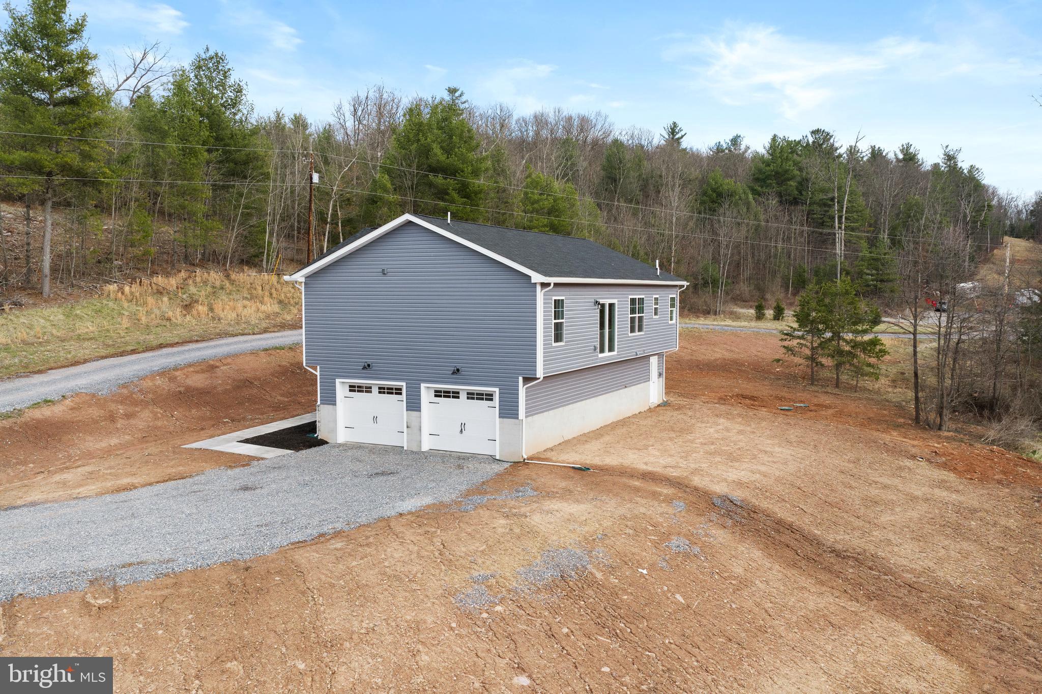 NINE EAST ESTATES - Residential