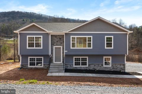 Homes For Sale - 105 Victory Ln.<br/> Morgan County, HEDGESVILLE, WV 25427