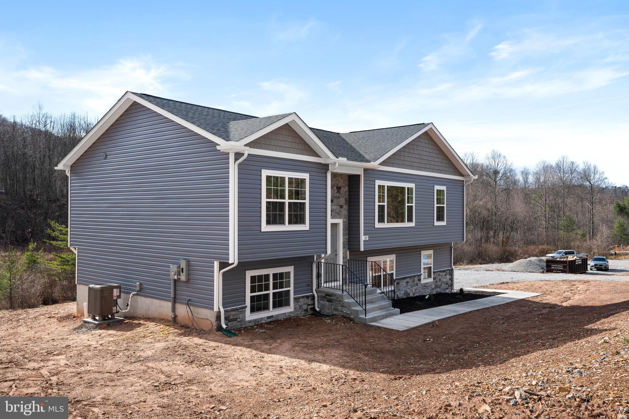 NINE EAST ESTATES - Residential