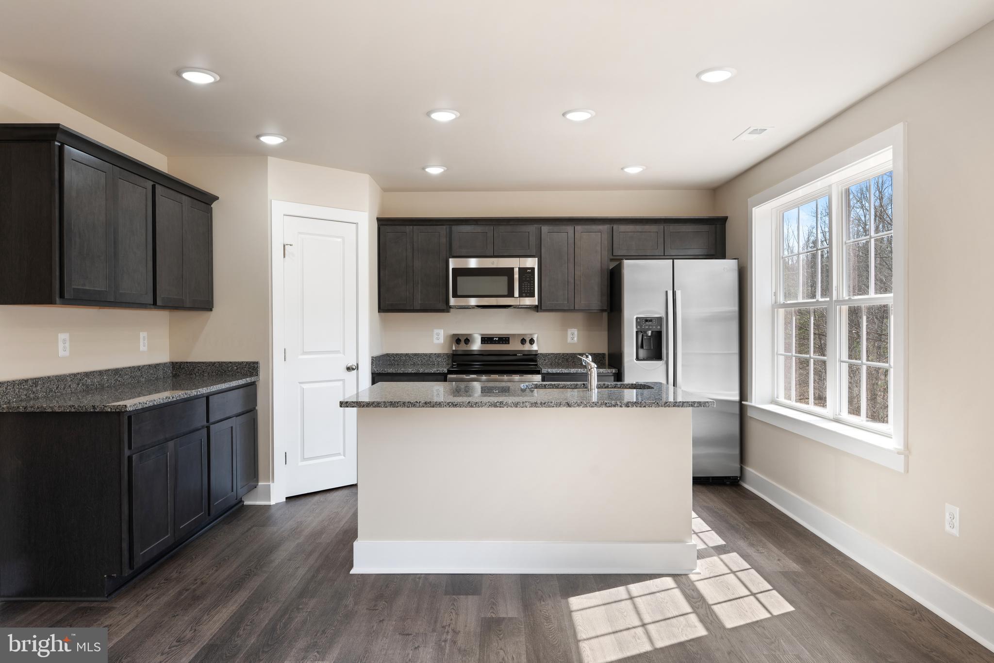 NINE EAST ESTATES - Residential