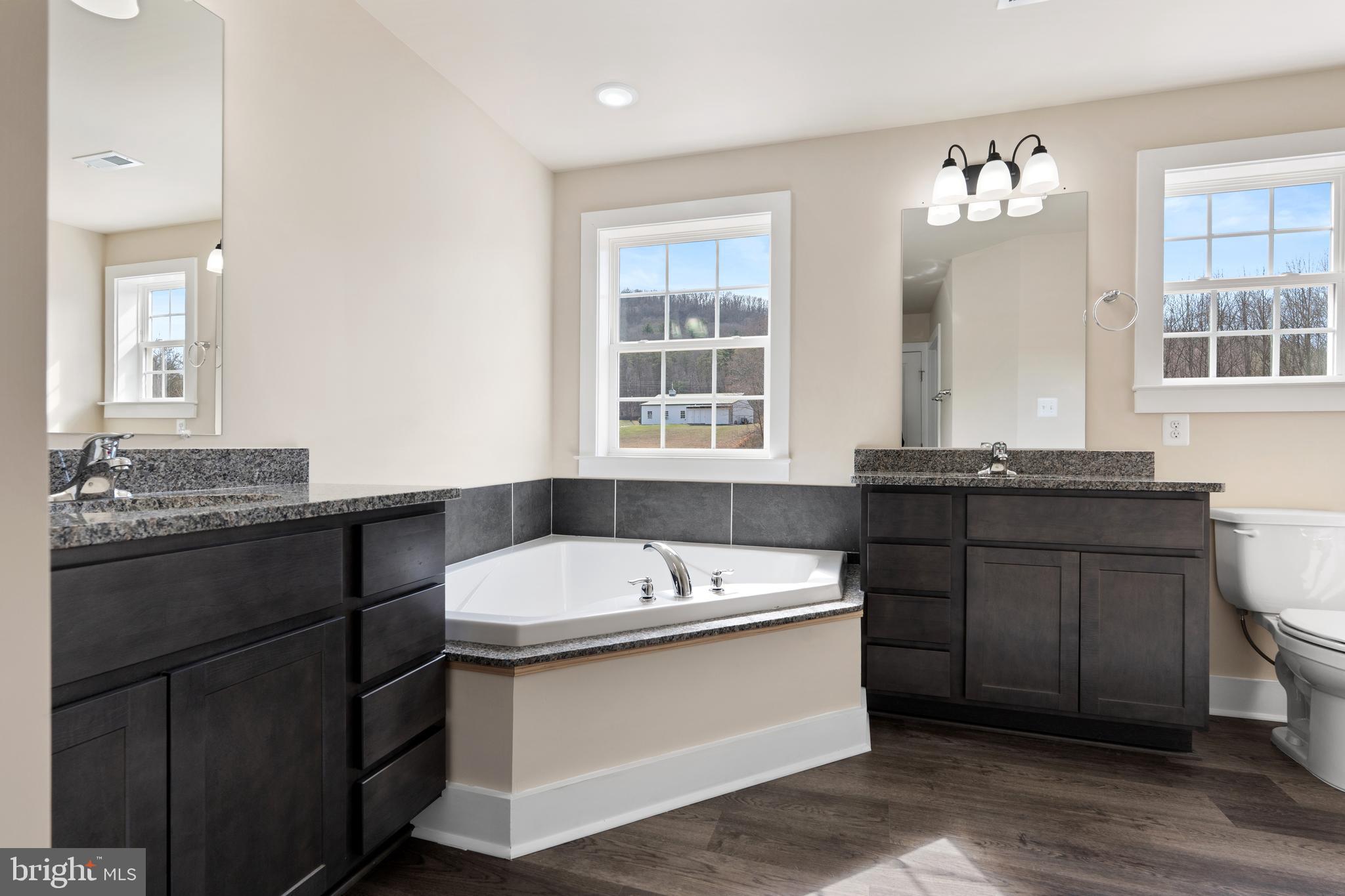 NINE EAST ESTATES - Residential