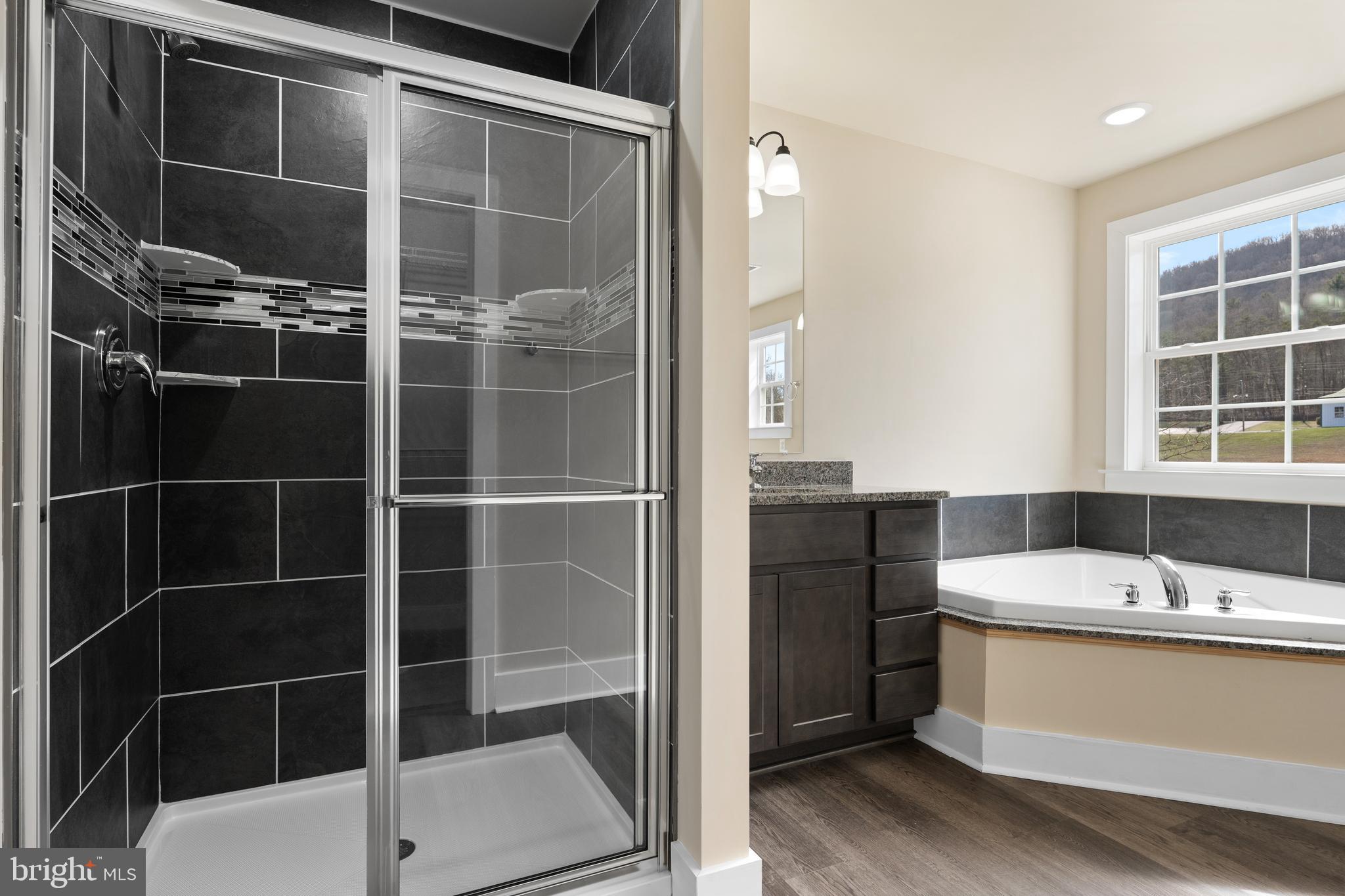 NINE EAST ESTATES - Residential