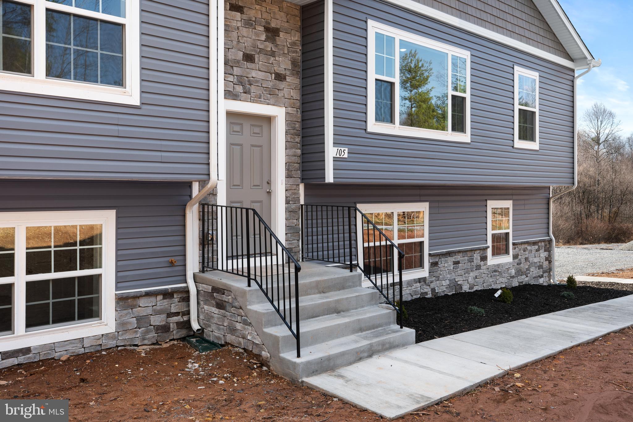 NINE EAST ESTATES - Residential