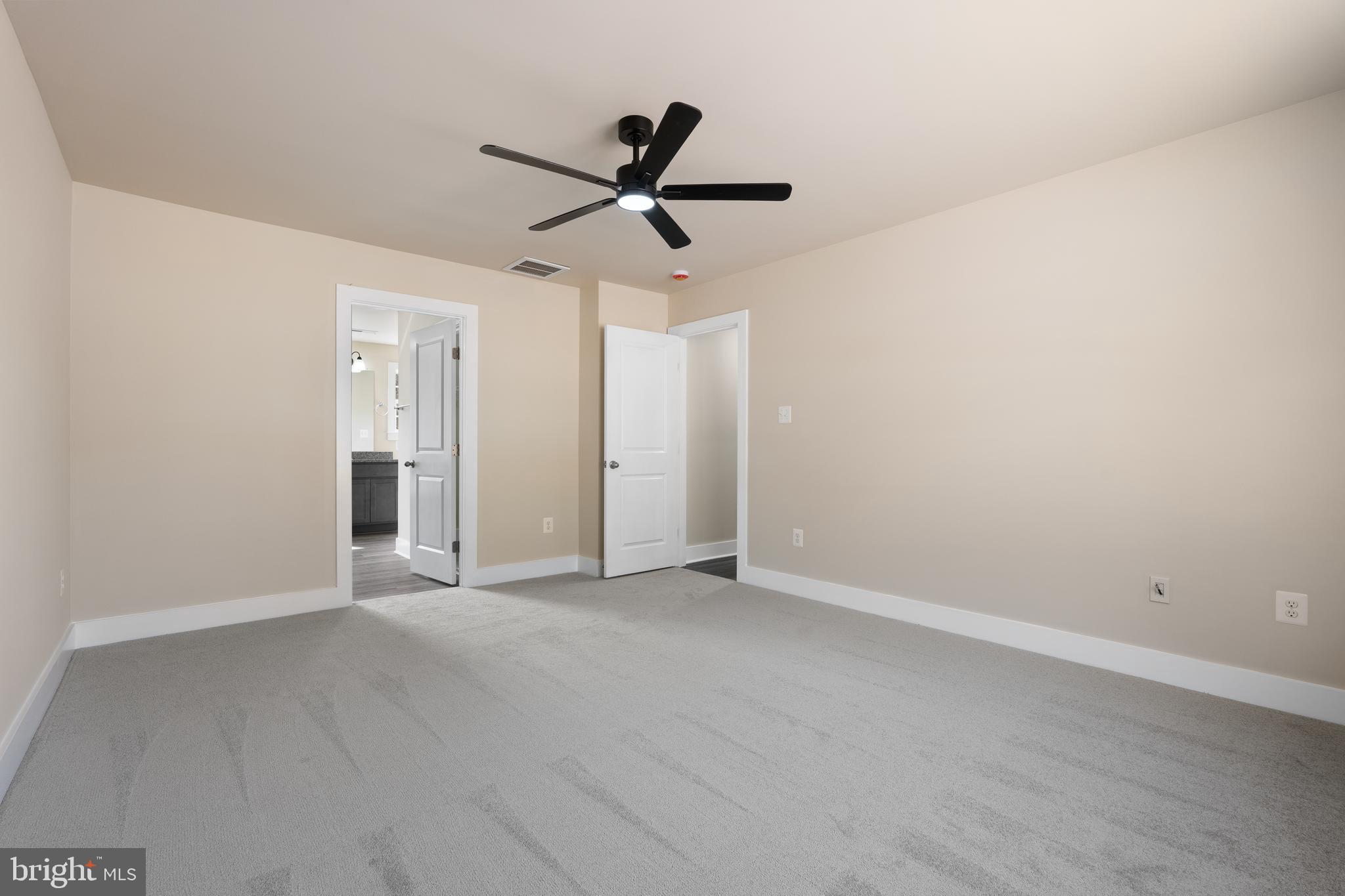 NINE EAST ESTATES - Residential