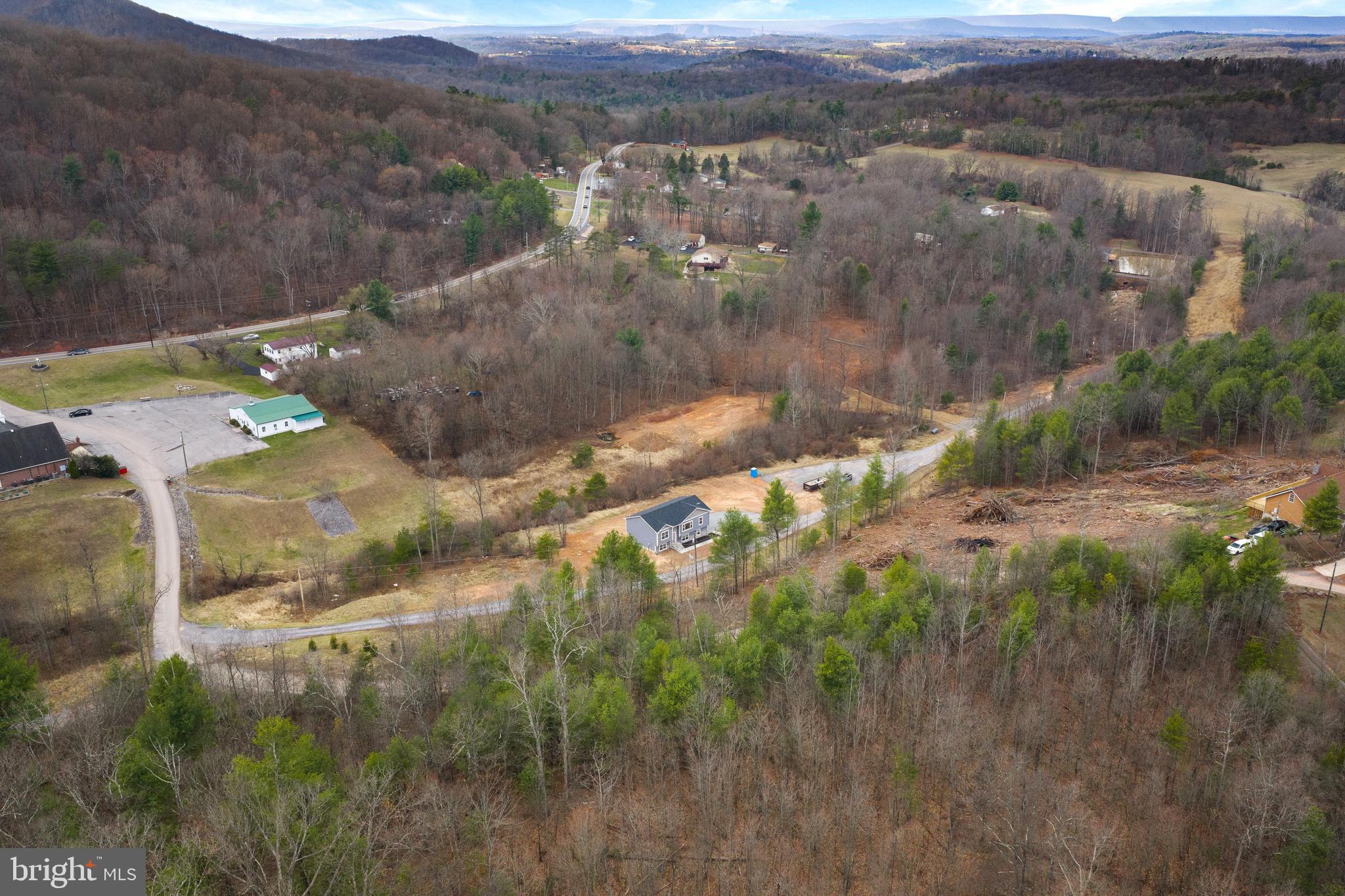 NINE EAST ESTATES - Residential