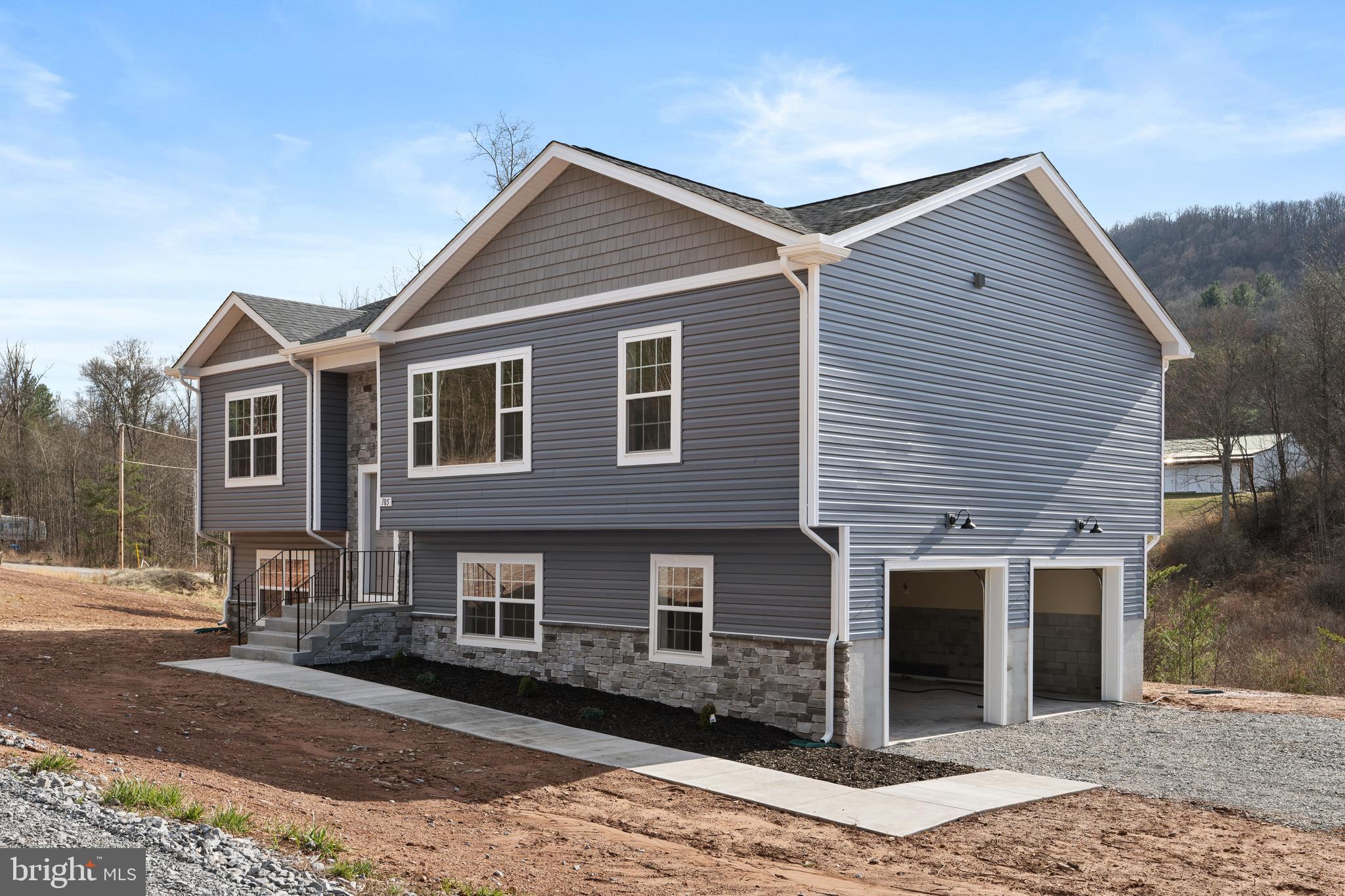 NINE EAST ESTATES - Residential