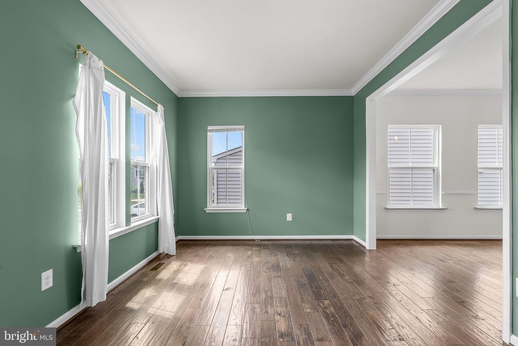 Photo of 109 Emperor Drive, LAKE FREDERICK, VA 22630 (MLS # VAFV2041588)