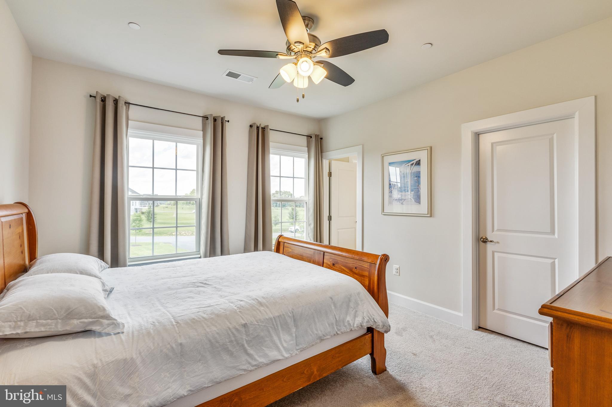 FAIRLANE FARM - Residential