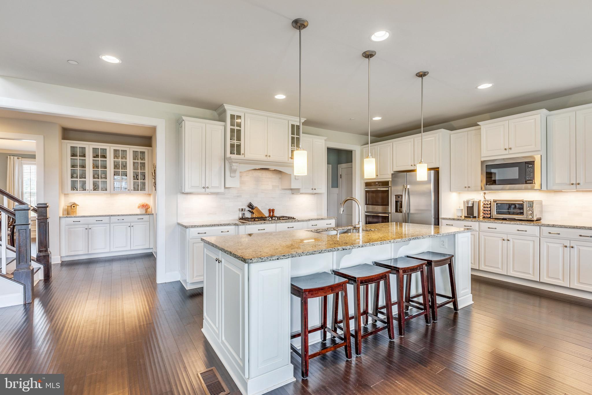 FAIRLANE FARM - Residential