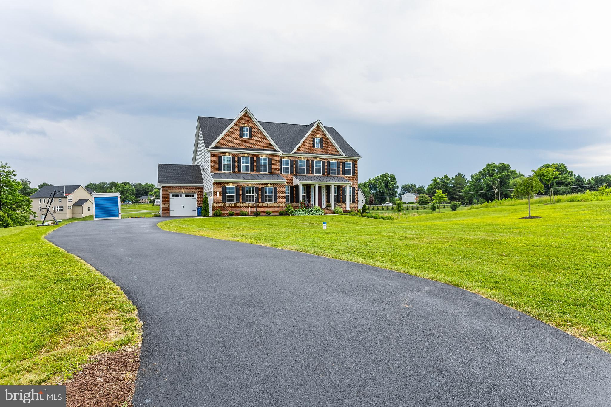 FAIRLANE FARM - Residential