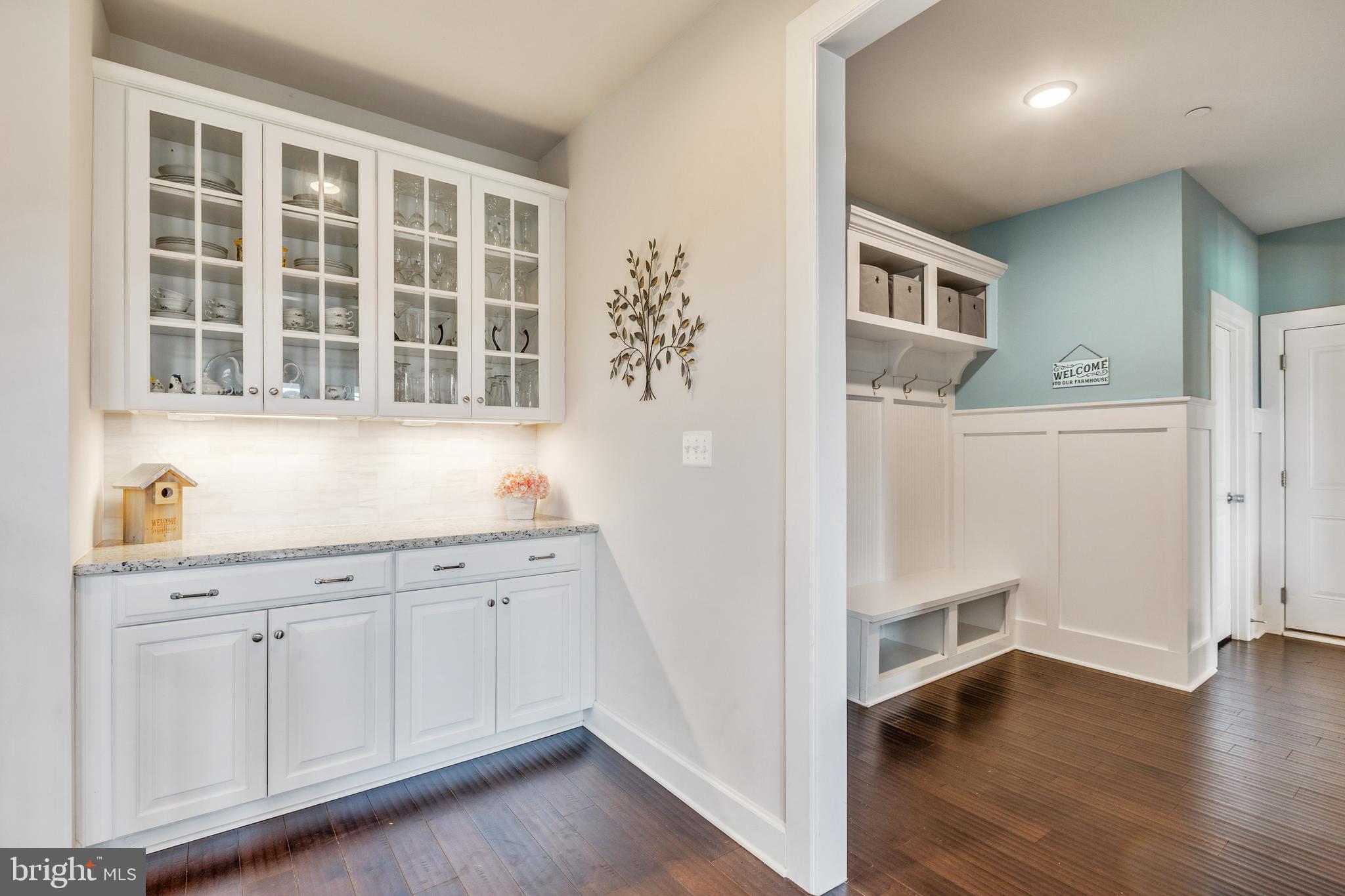 FAIRLANE FARM - Residential