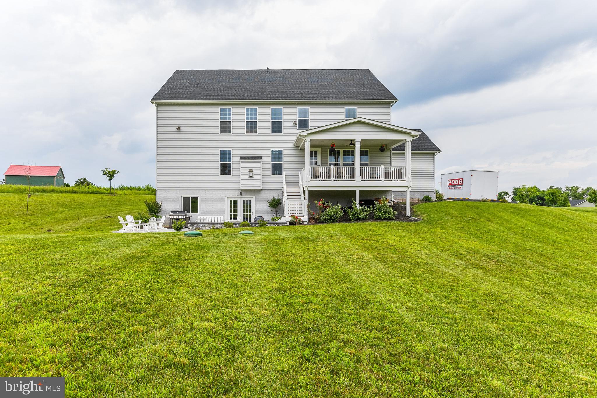 FAIRLANE FARM - Residential