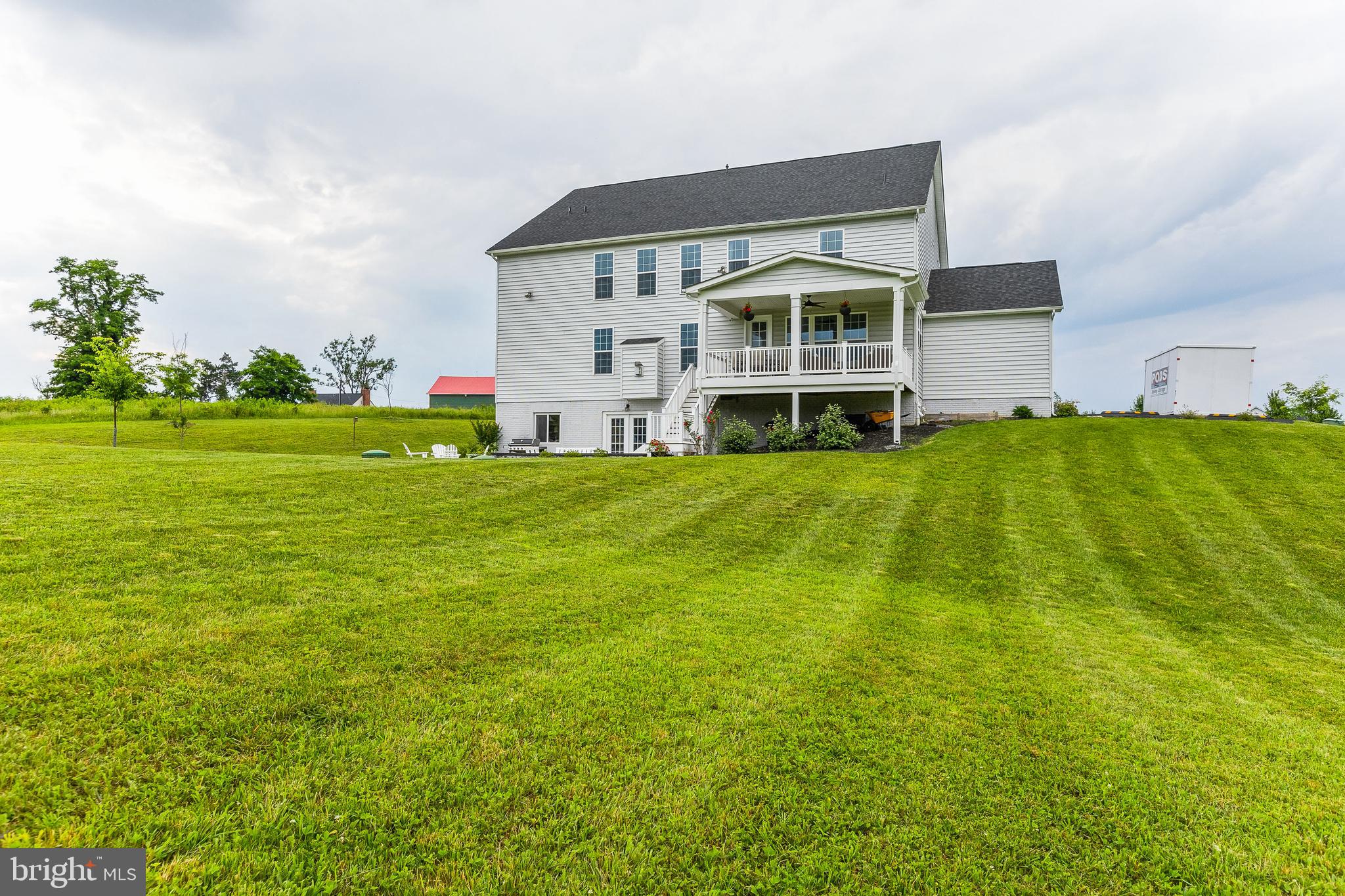 FAIRLANE FARM - Residential