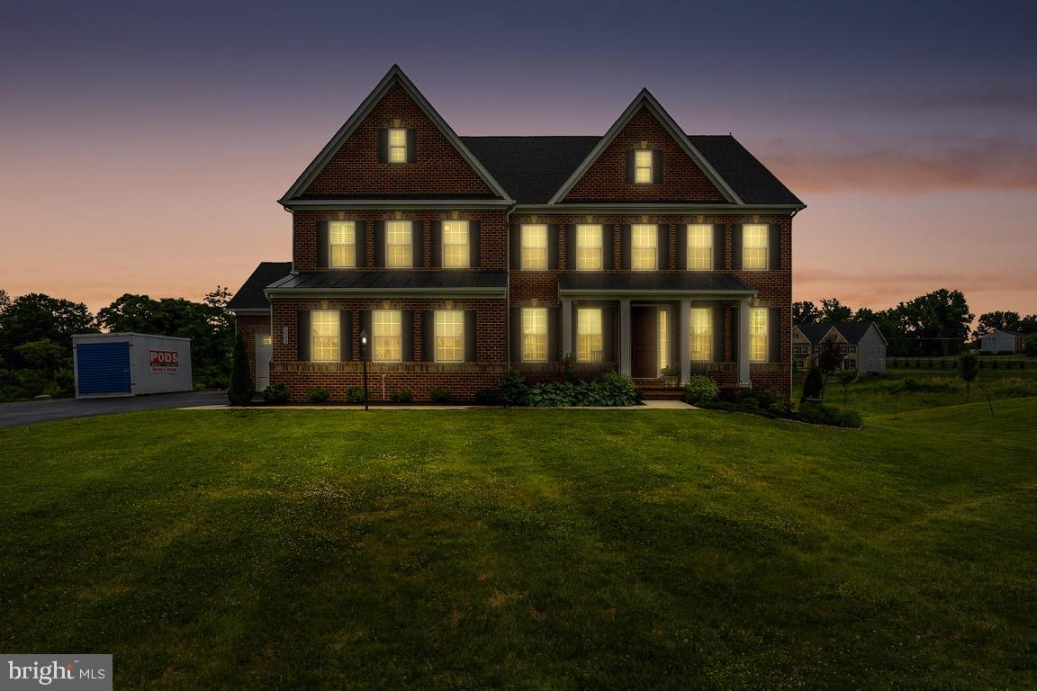 FAIRLANE FARM - Residential