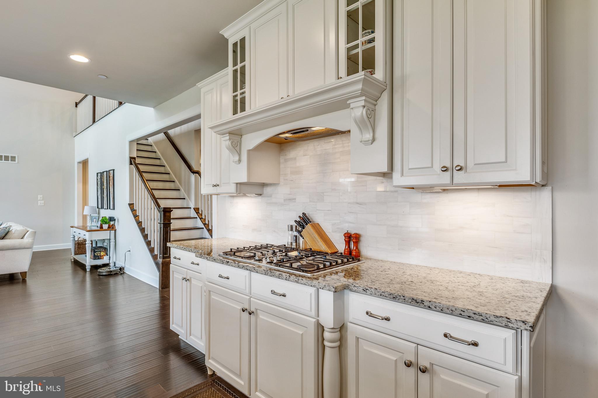 FAIRLANE FARM - Residential