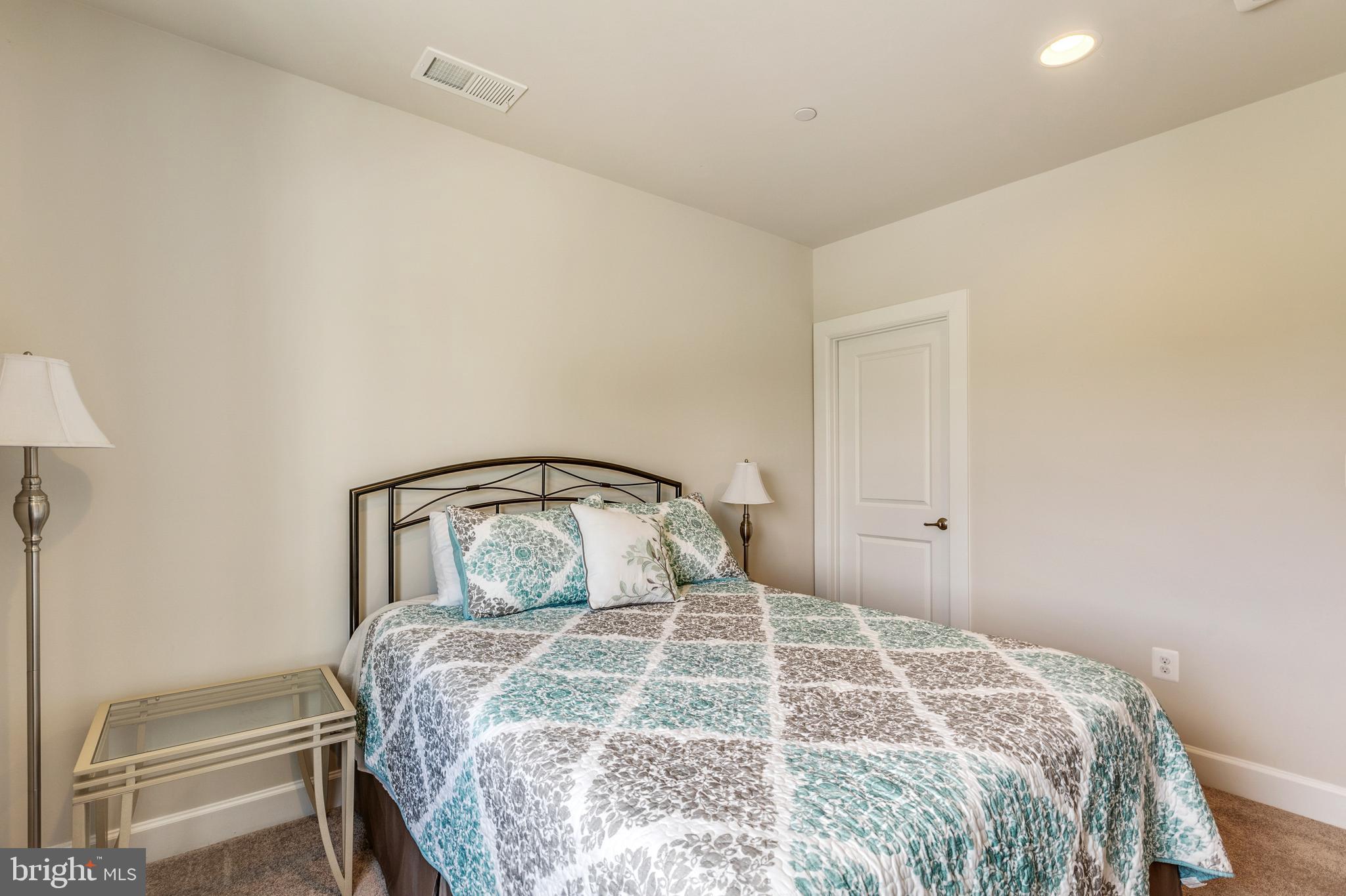 FAIRLANE FARM - Residential