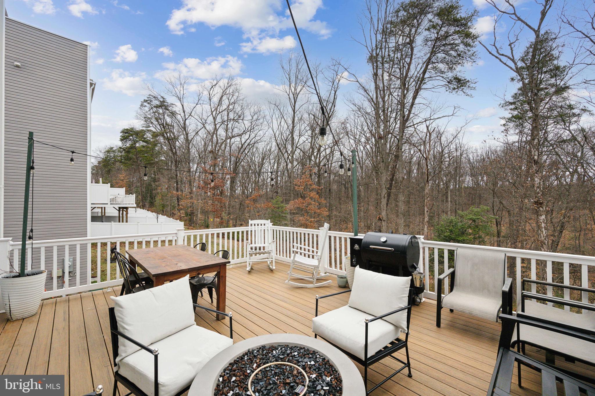 LAUREL OVERLOOK - Residential