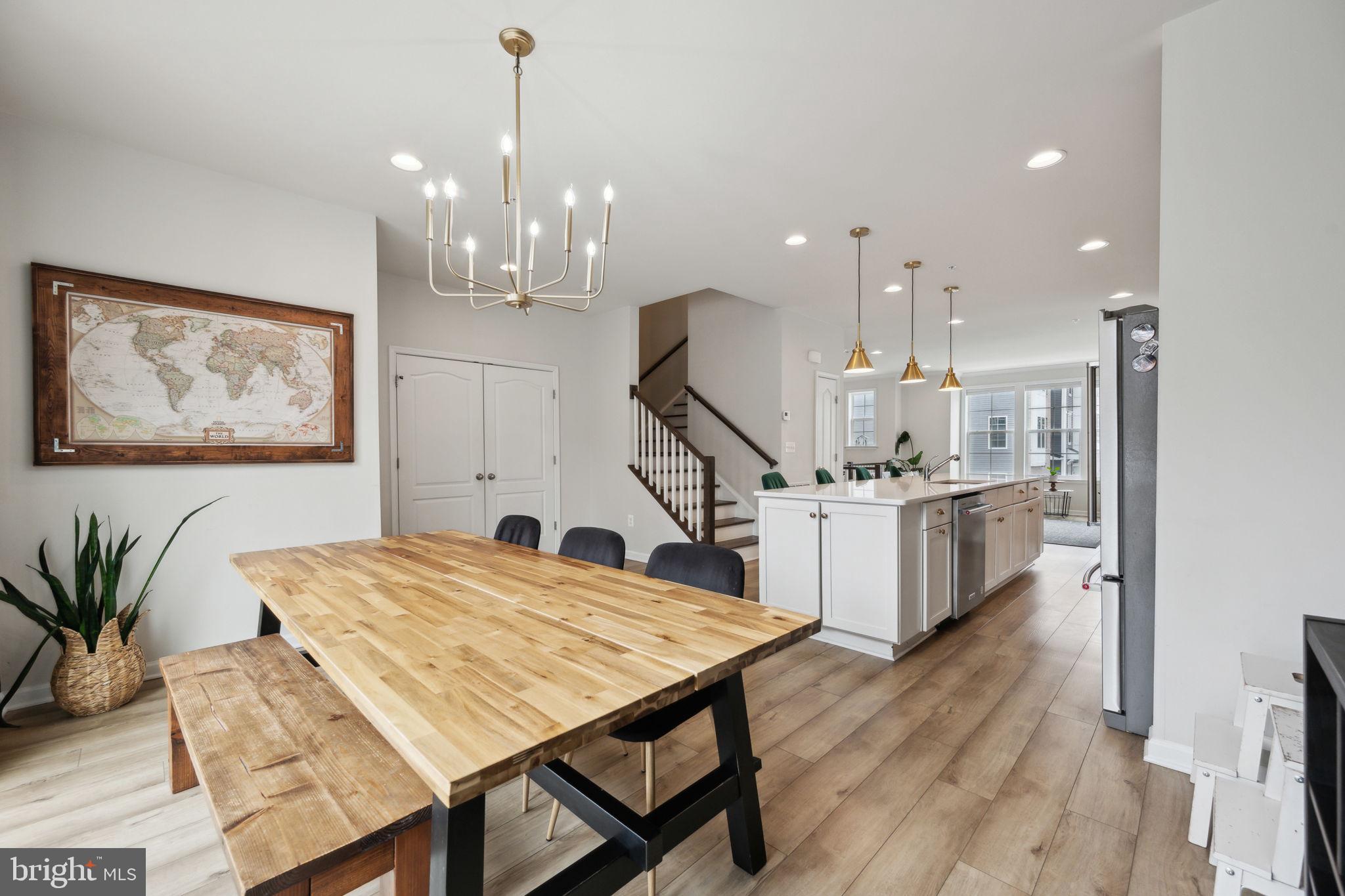 LAUREL OVERLOOK - Residential