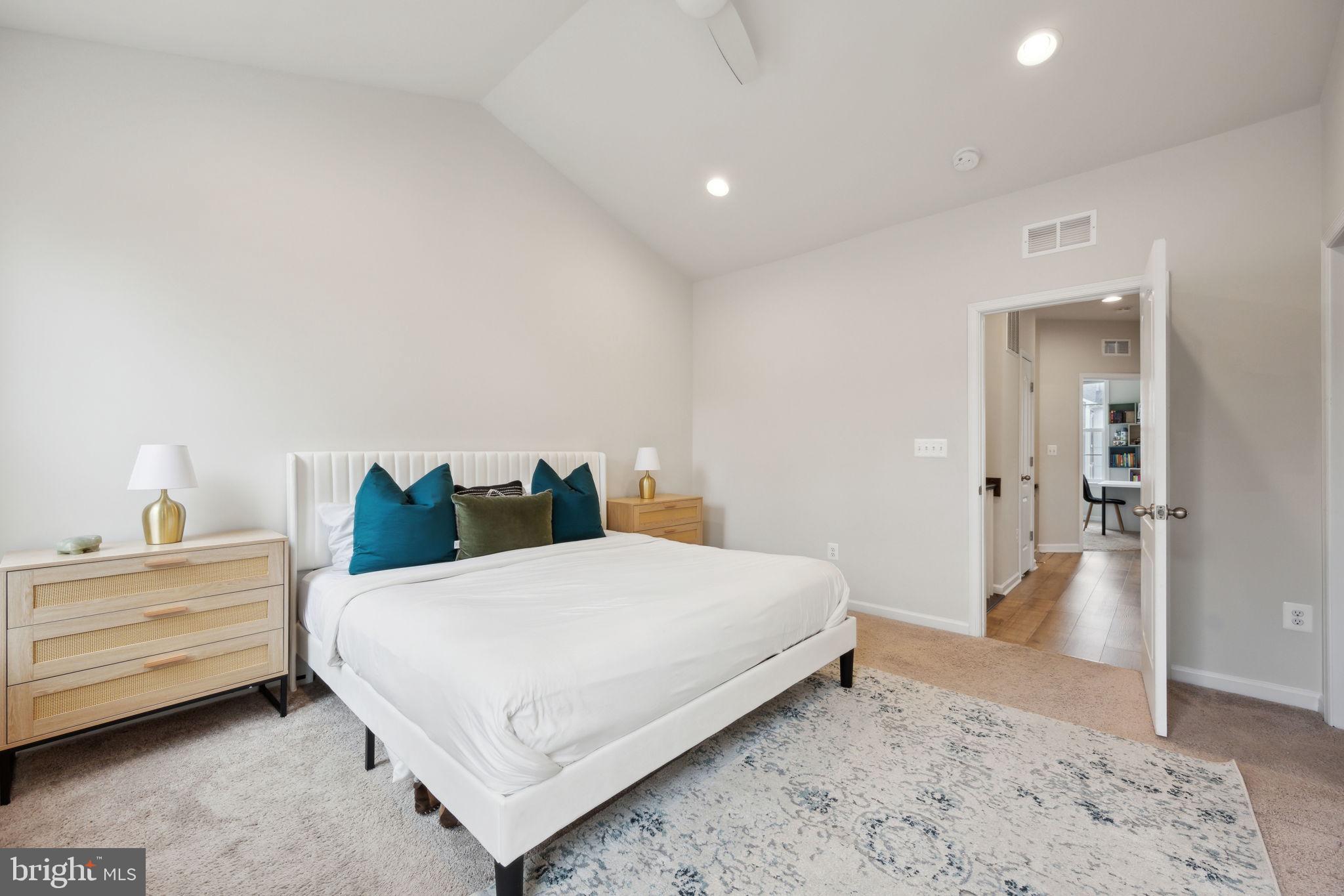 LAUREL OVERLOOK - Residential