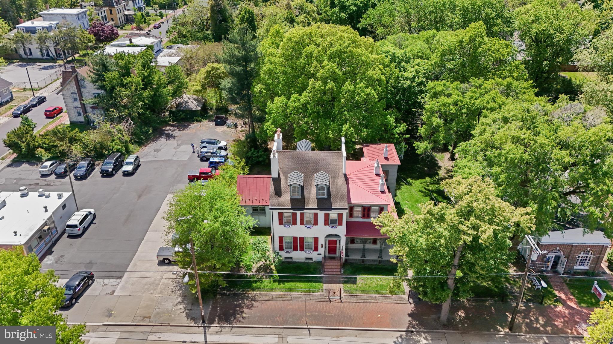 109 W BROADWAY