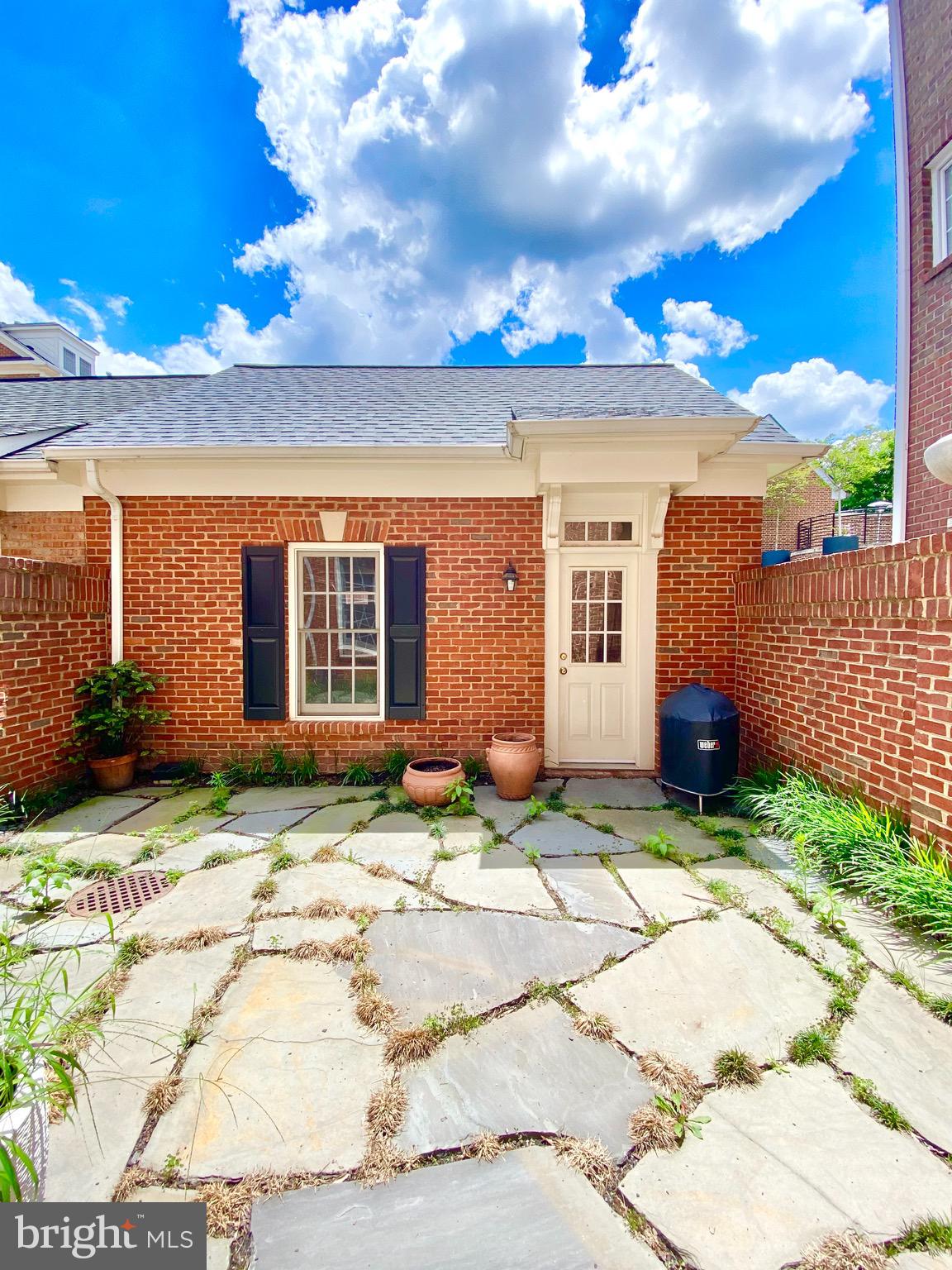 GARRETS MILL - Residential Lease