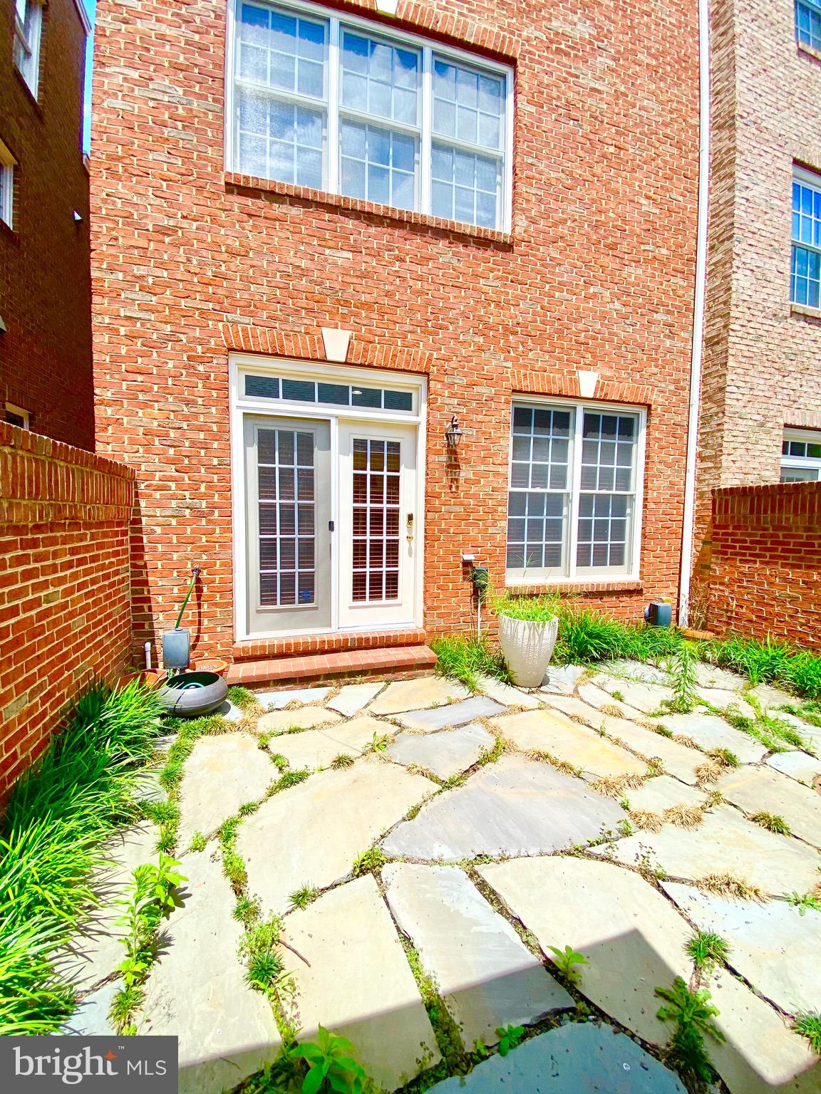 GARRETS MILL - Residential Lease