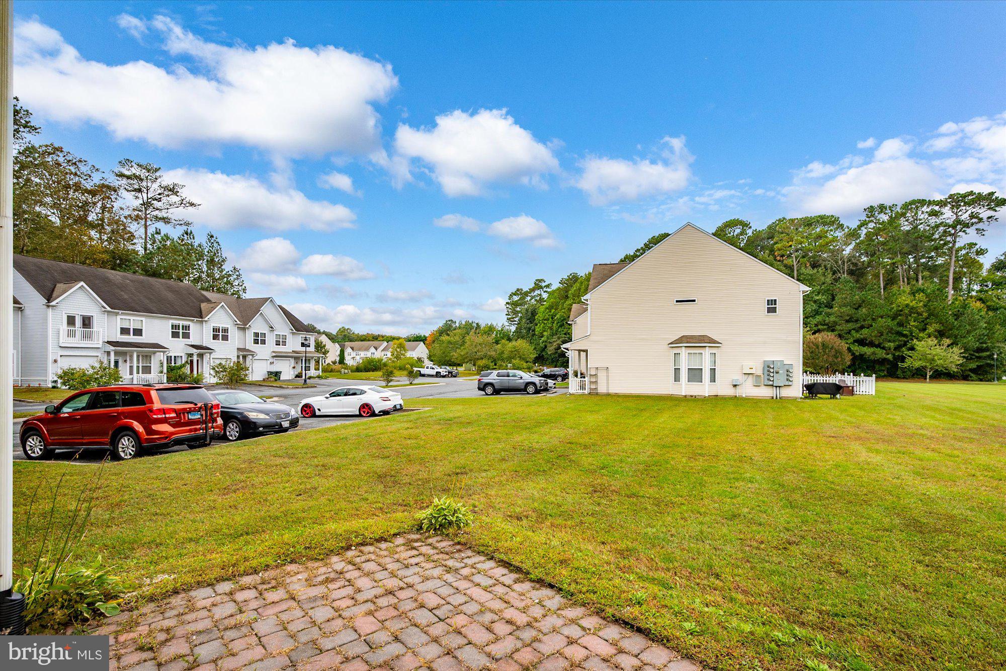 352 SCHOONER LANE 701