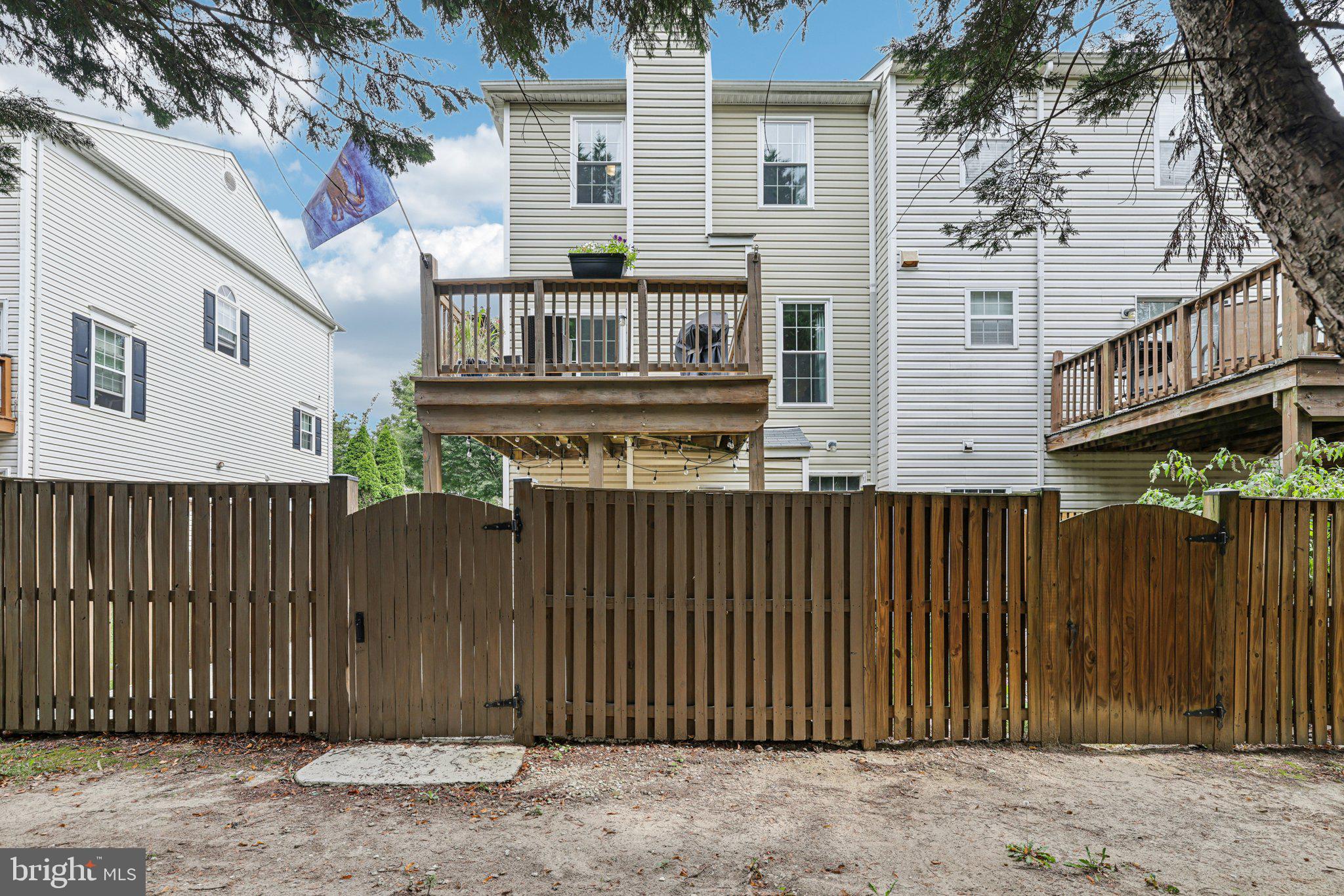 WELLFLEET MEWS - Residential