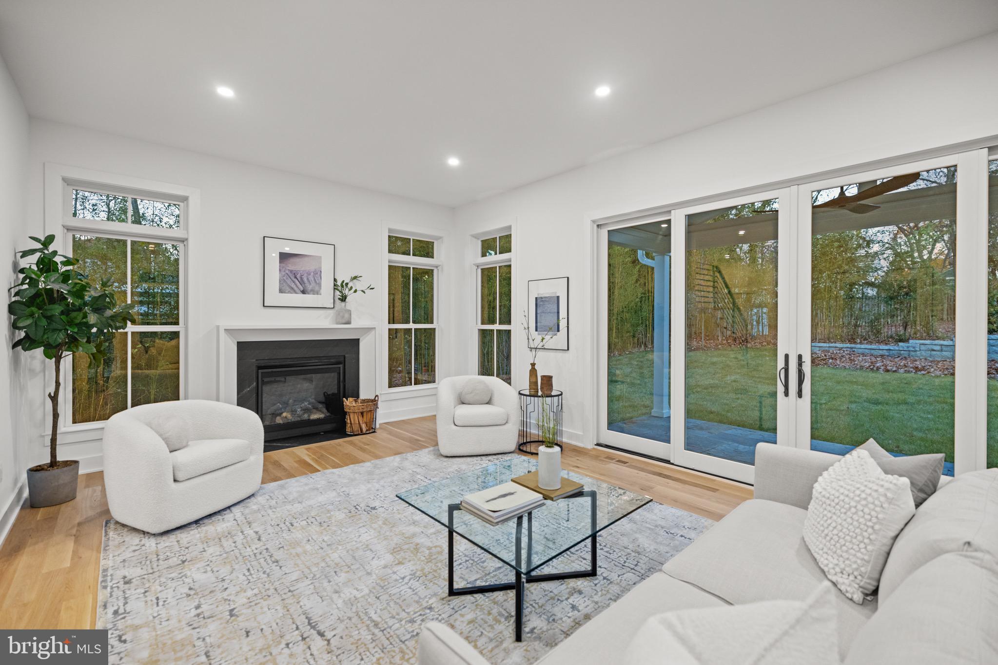 ALCOVA HEIGHTS - Residential