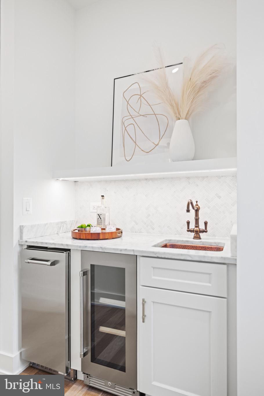 ALCOVA HEIGHTS - Residential