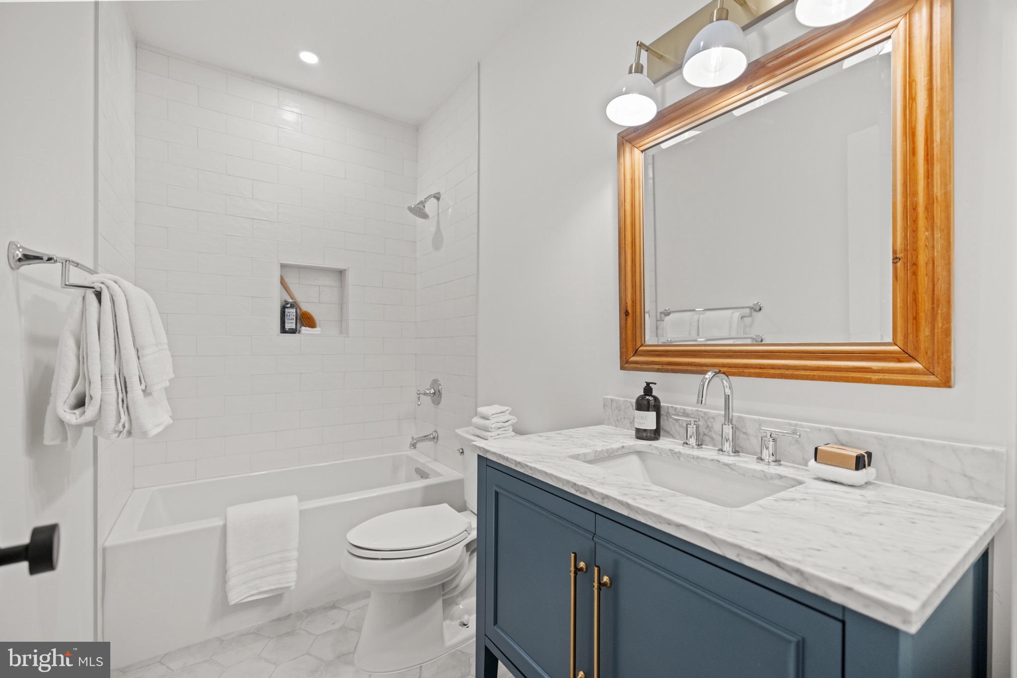 ALCOVA HEIGHTS - Residential