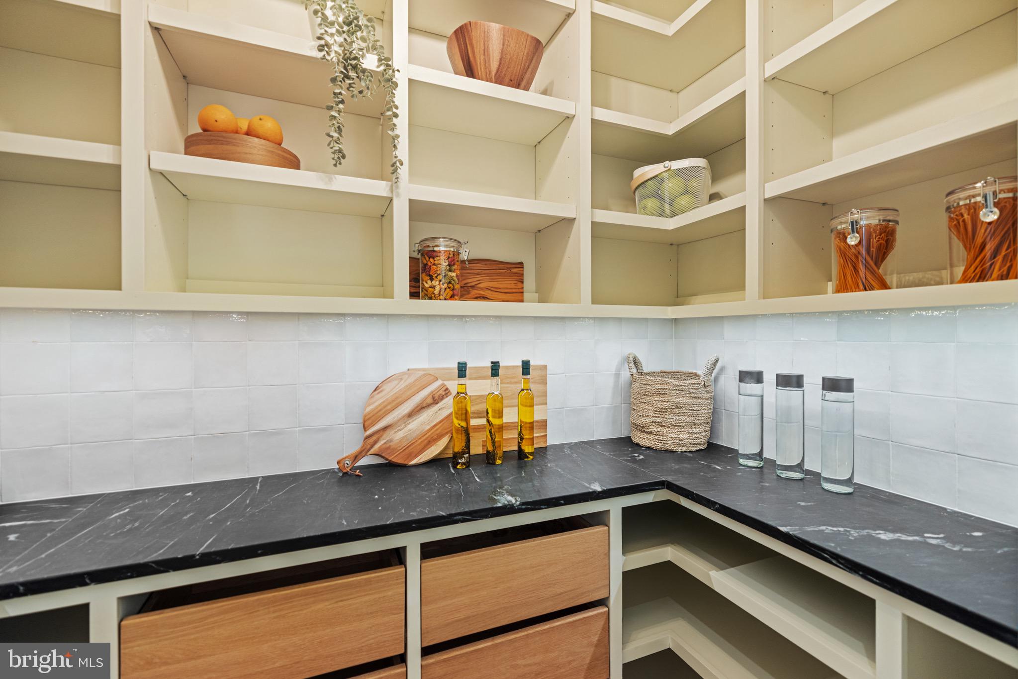 ALCOVA HEIGHTS - Residential