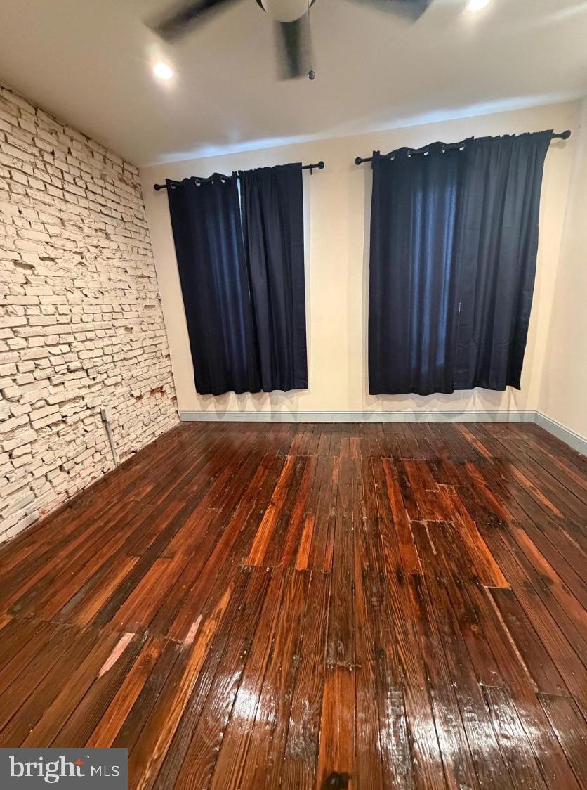 KENSINGTON - Residential