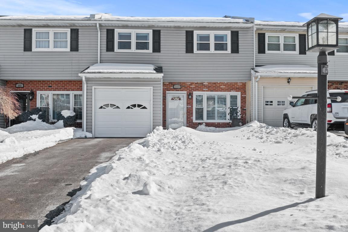 WEDGEWOOD PARK - Residential