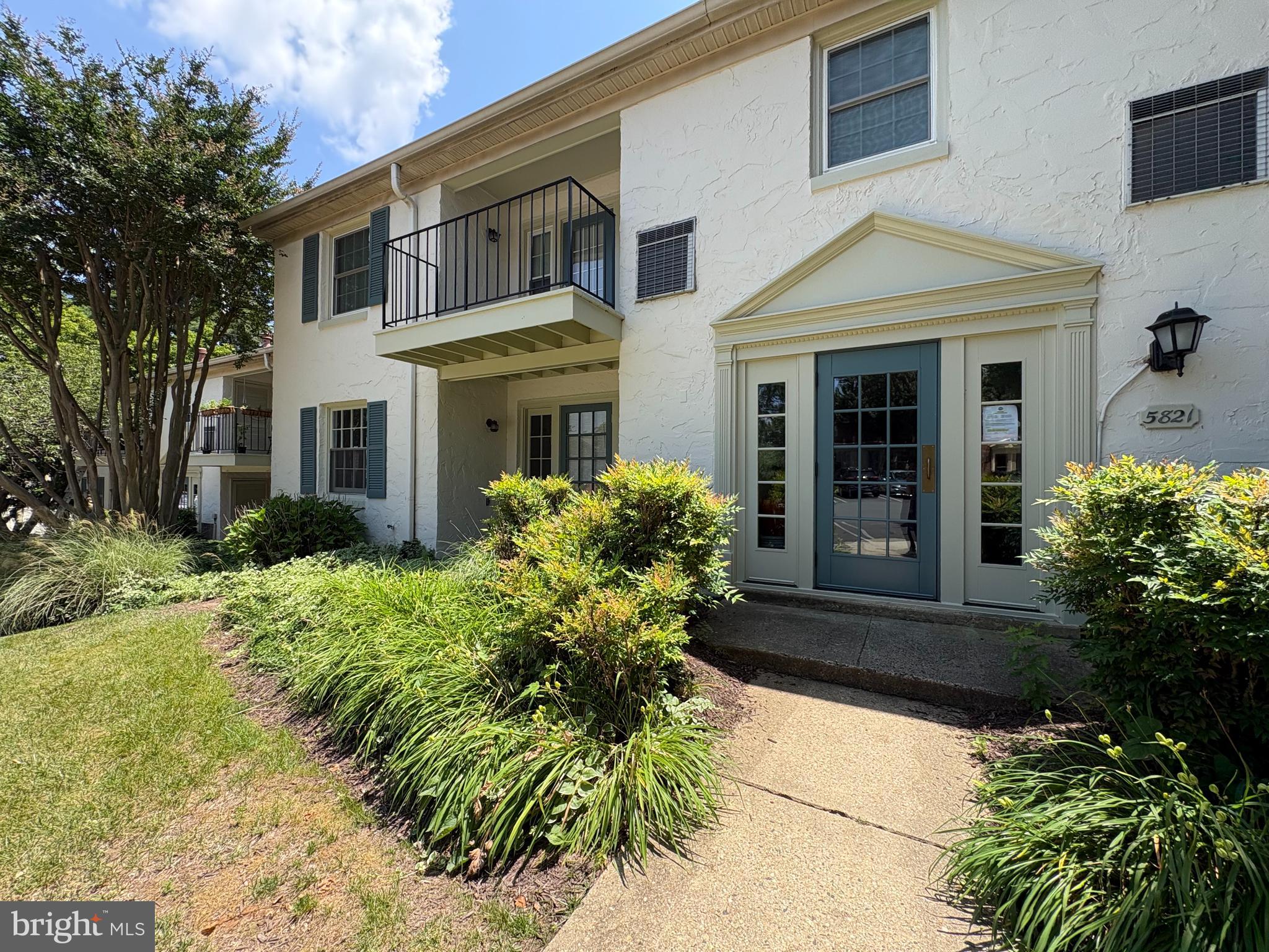 5821 REXFORD DRIVE A 744