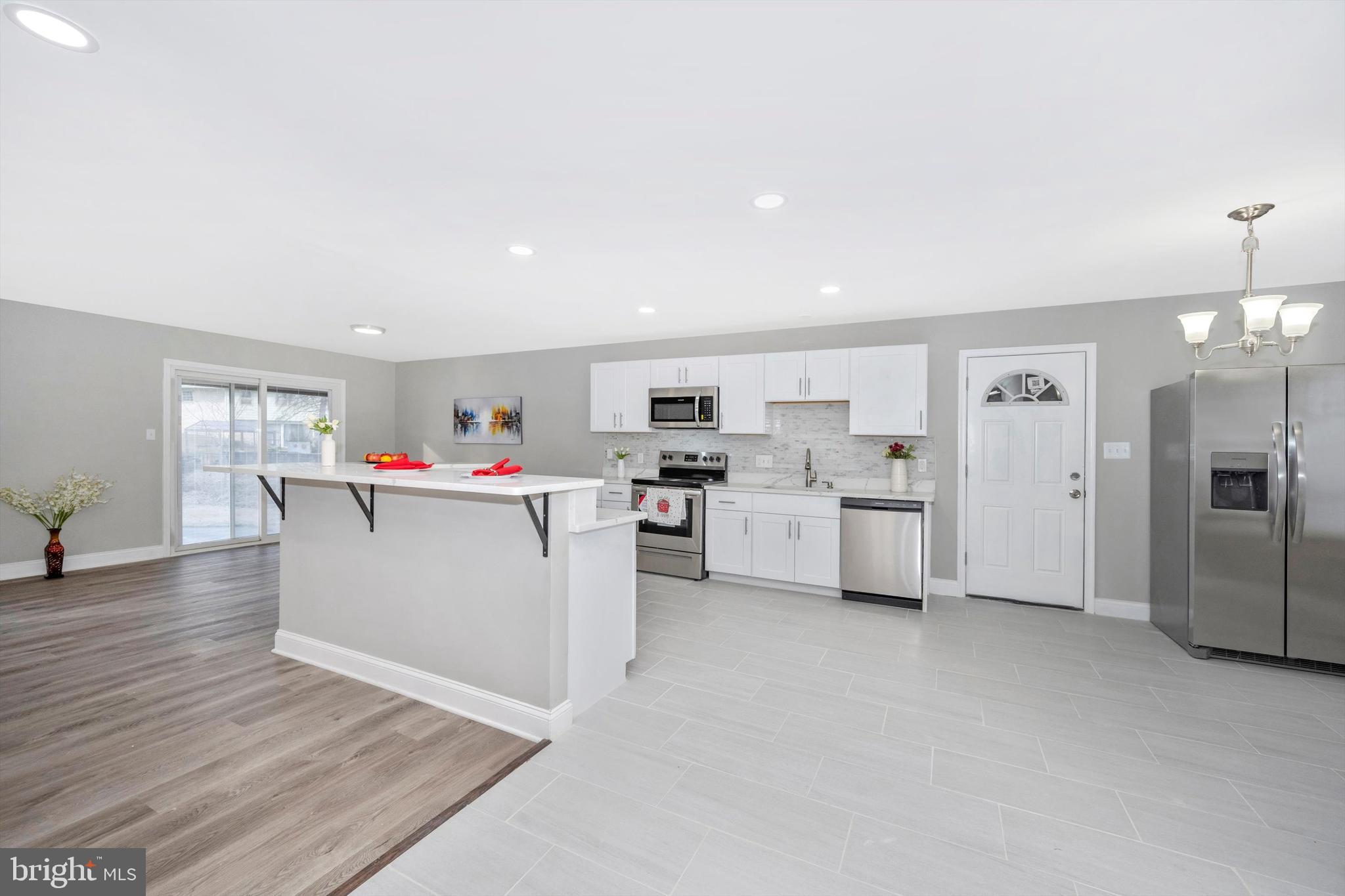 STONEGATE - Residential