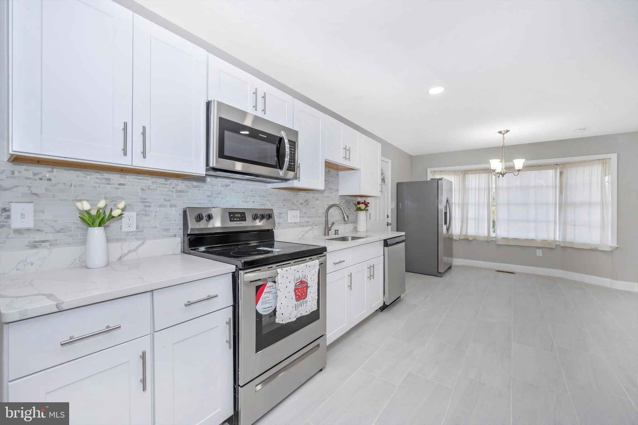 STONEGATE - Residential