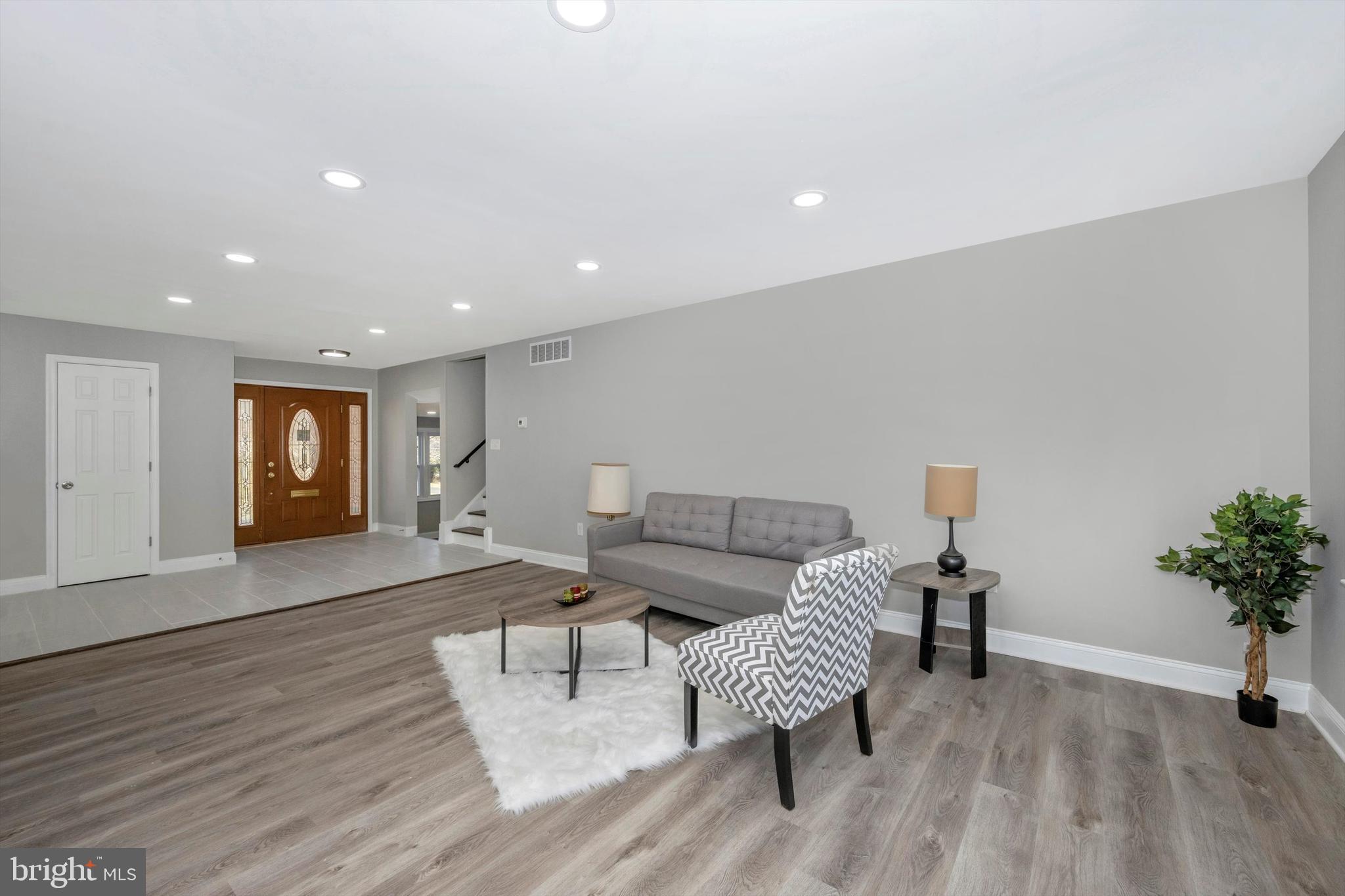 STONEGATE - Residential