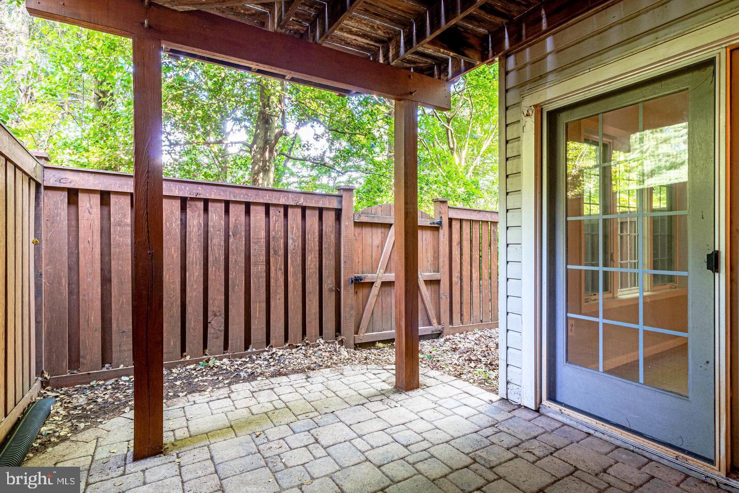 RANDOM HILLS LAND BAY - Residential Lease