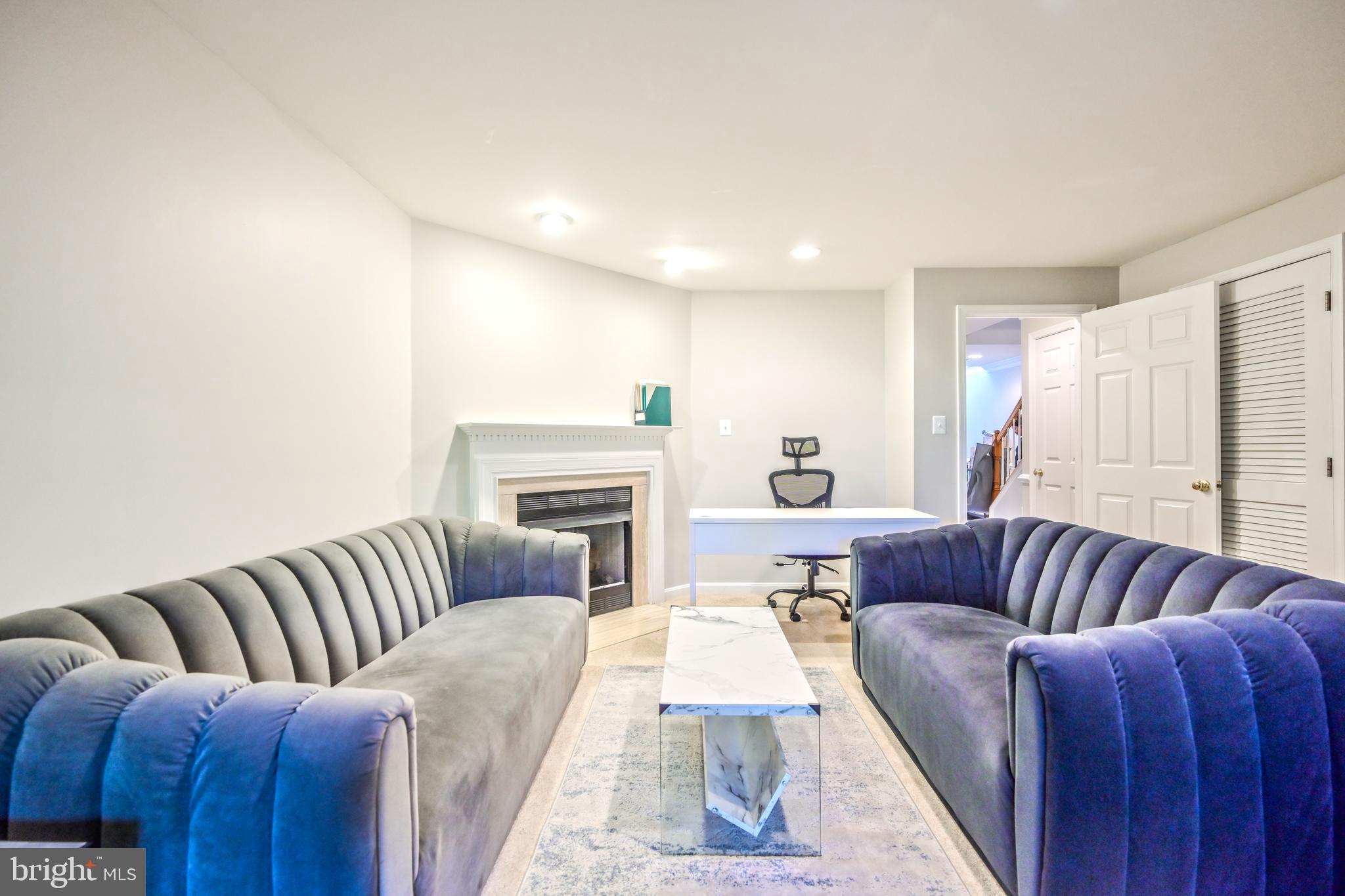 RANDOM HILLS LAND BAY - Residential Lease