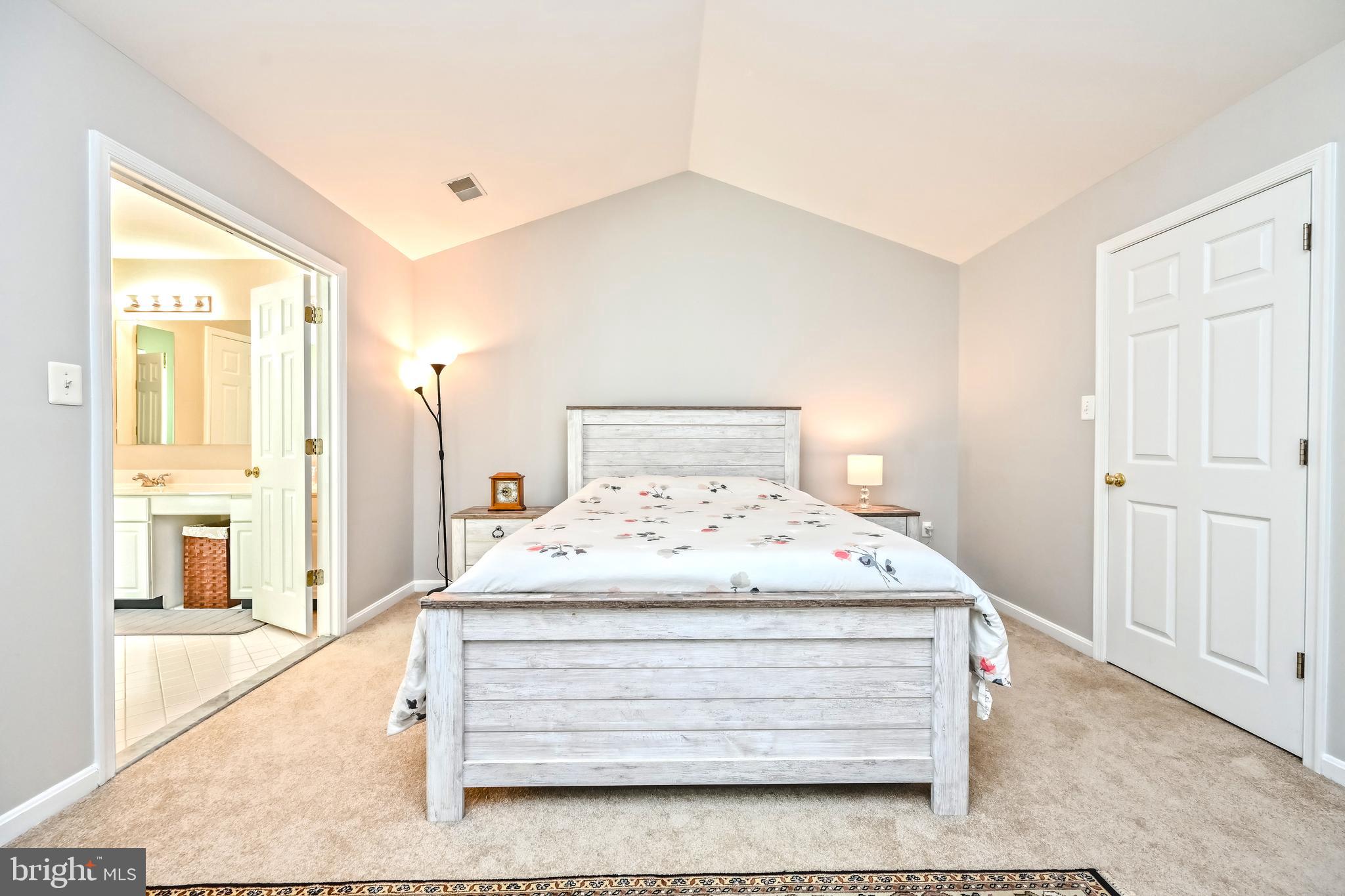 RANDOM HILLS LAND BAY - Residential Lease