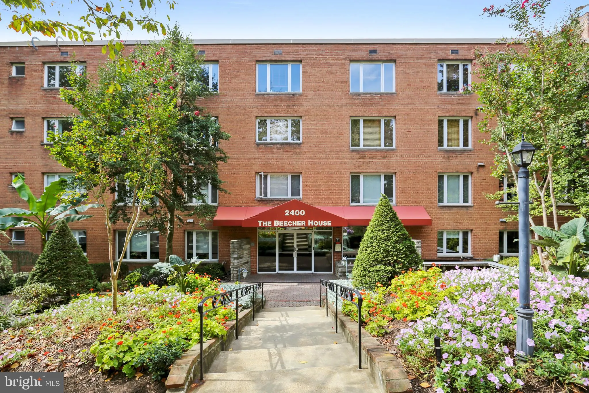 2400 41st Street NW Unit 204, Washington, DC 20007