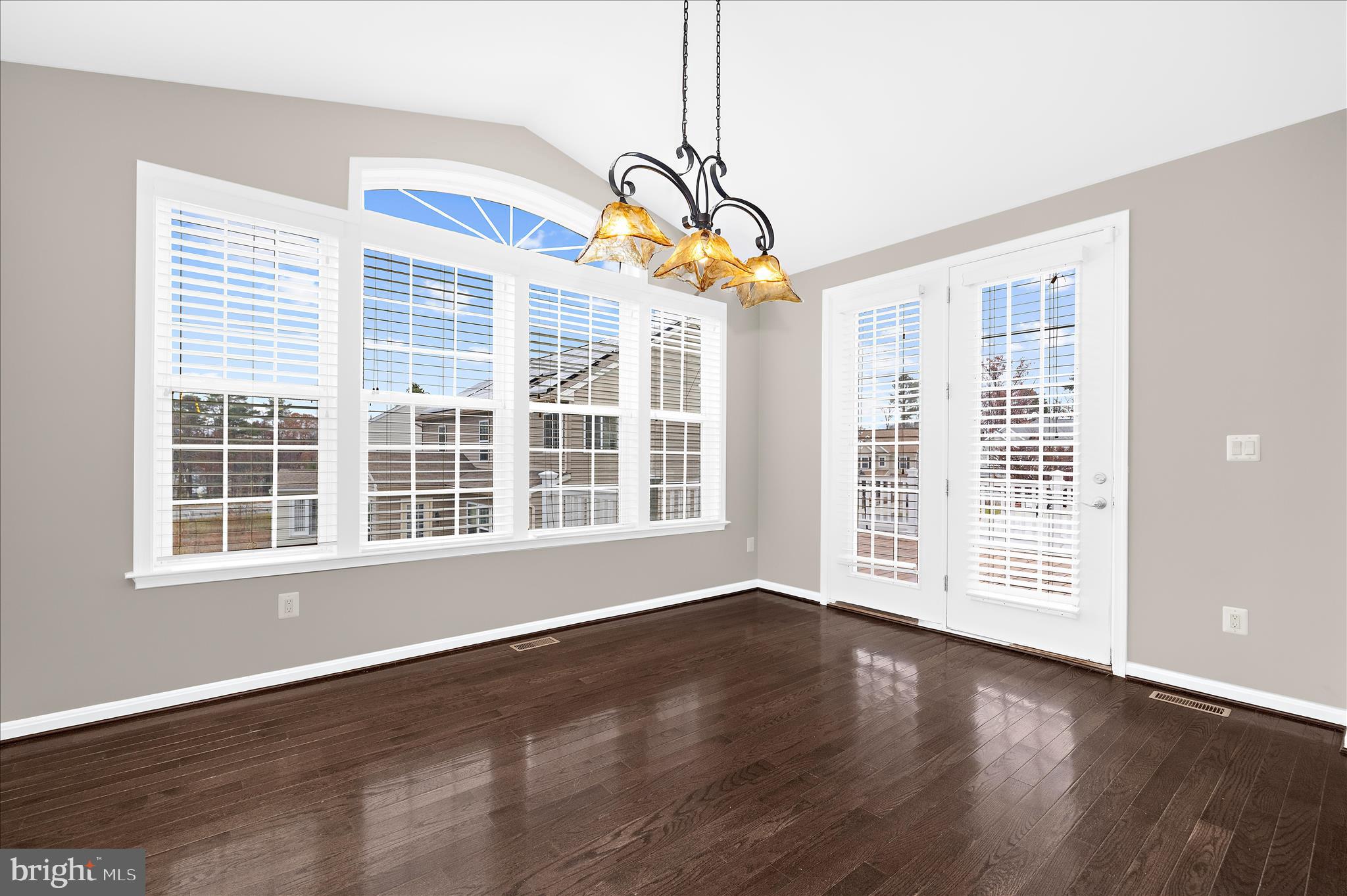 PARADISE ORCHARD - Residential